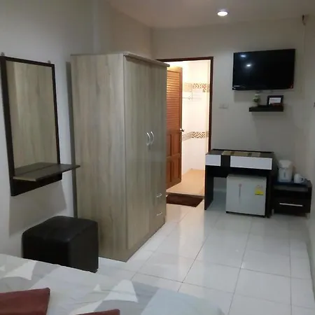 Living Room Guesthouse & Cafe Bar-2